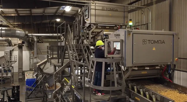 Hyperspectral Sorting of Foreign Material in Food